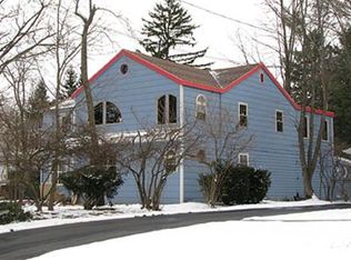 88 Country Club Dr, Elmira, NY