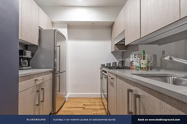 Rented by The Blueground | media 53