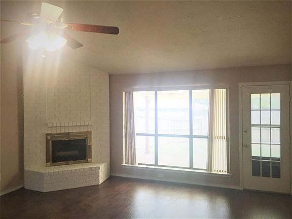 5th image of 1404 Seabrook Dr