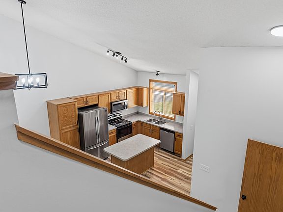 3rd image of 1523 Balinese St