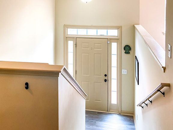 3rd image of 303 Clarion Dr