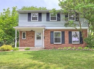 1653 Ridgeview St SE, Grand Rapids, MI 49506