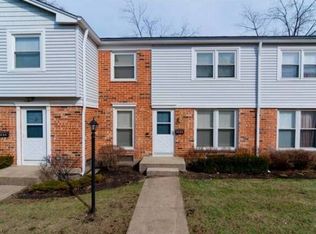 4035 Princeton Ct, Streamwood, IL 60107