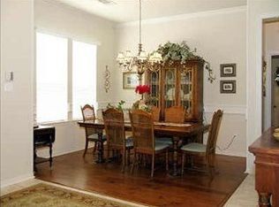 2313 Bedford Cir, Bedford, TX 76021
