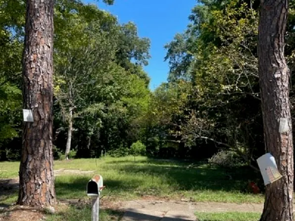 1606 Pecan St, Texarkana, AR 71854