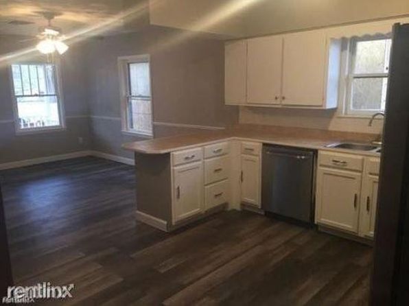 2505 W University Ave