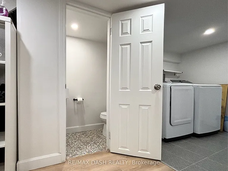 3312 Bathurst St — Photo 20