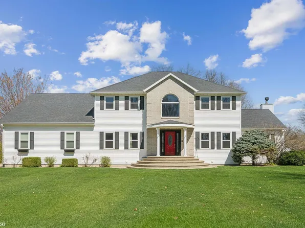 2606 Cliffwood Dr, Burlington, IA 52601