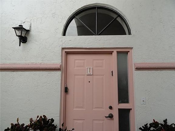2nd image of 5171 Floria Dr APT L