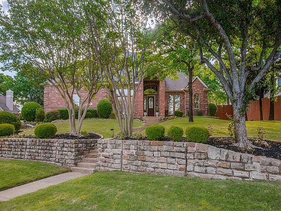 2nd image of 613 Winding Creek Ct