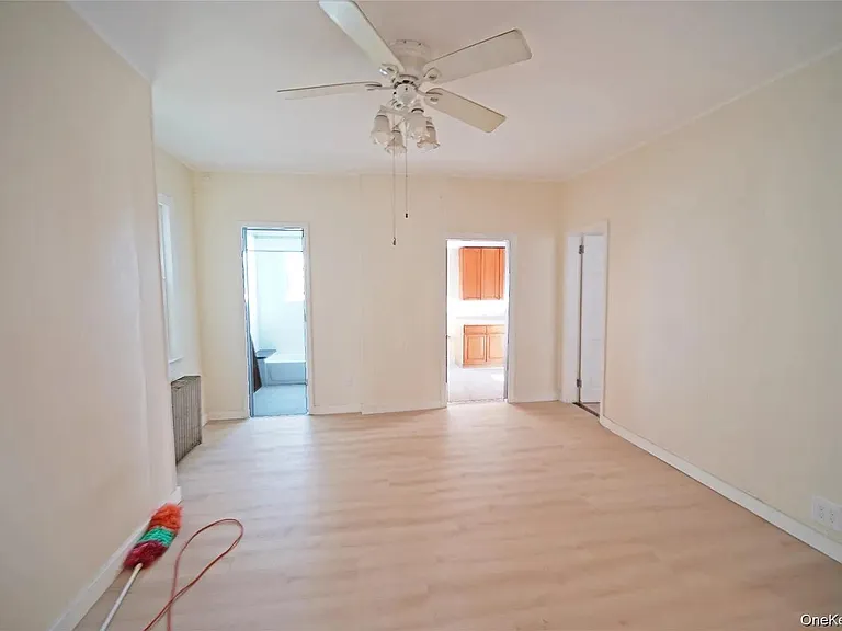 45 Linden St — Photo 2