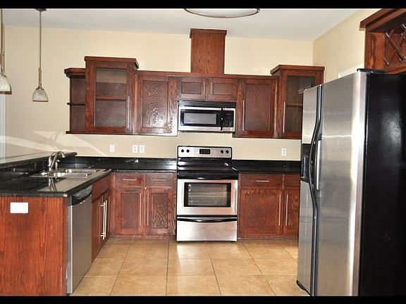 5th image of 1308 W Kiwi Ave APT B