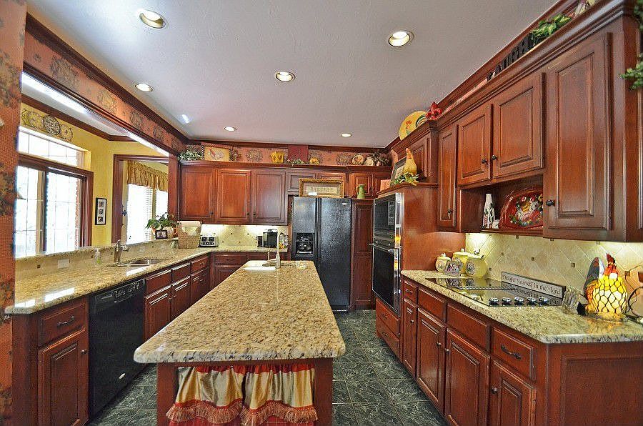 1st image of 3008 Kingwood Dr