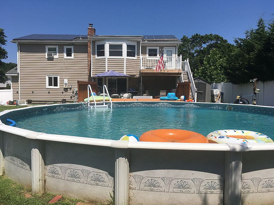 1st image of 63 Carnegie Dr