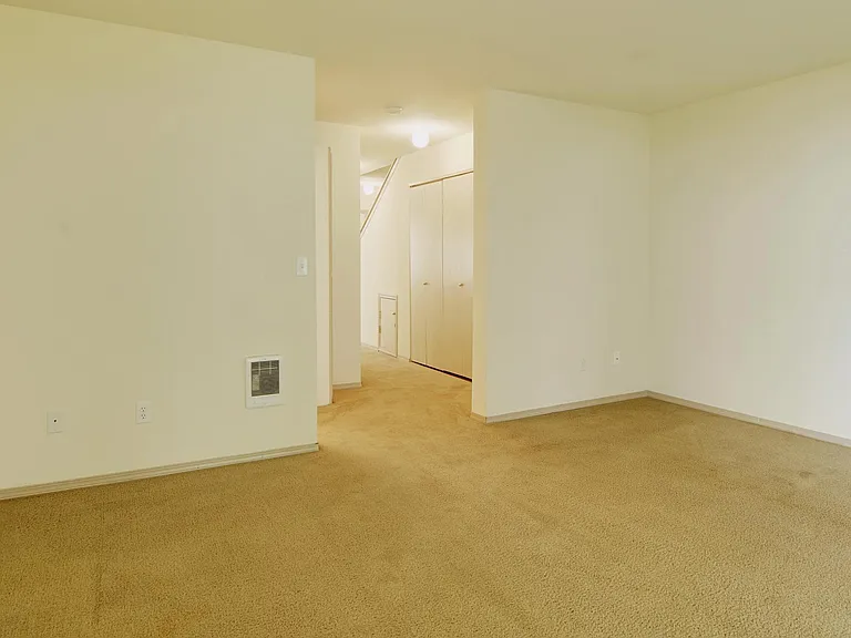 Mountain View At Rivergreen Apartments — Photo 19