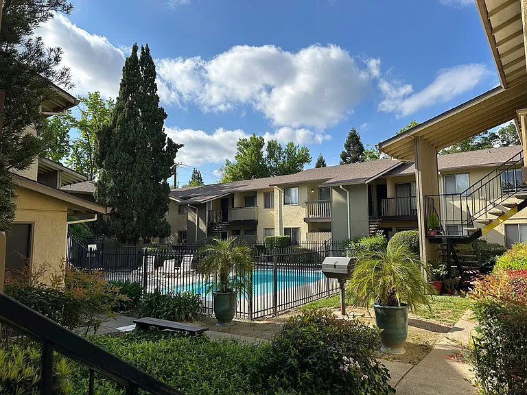 Park Place Apartments, Where Modern Comforts and Charm Meet! — Photo 9