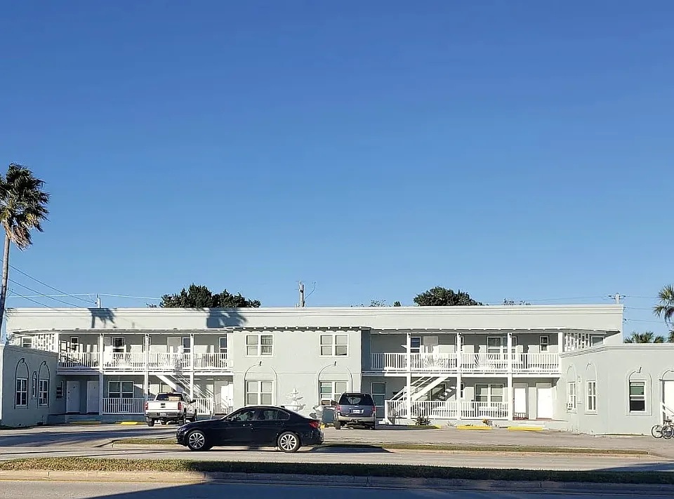 400 Anastasia Blvd #2