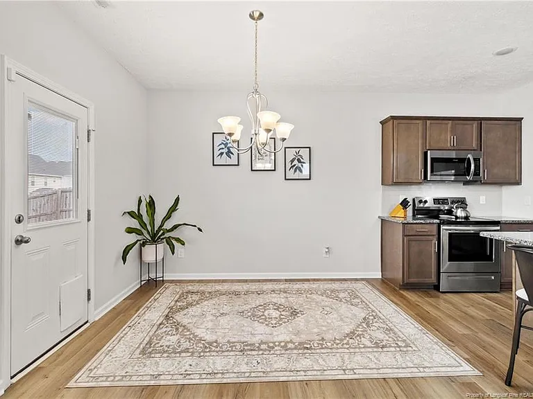 516 Loom Dr — Photo 16
