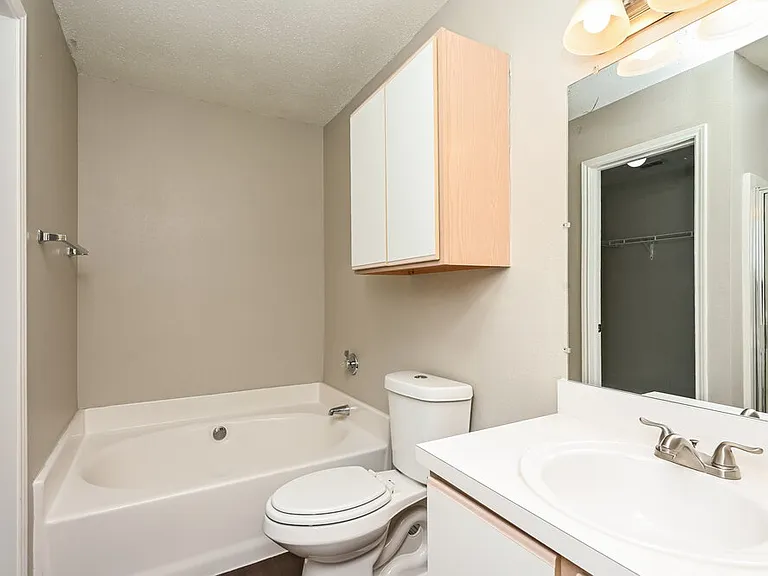317 Taylor St — Photo 12