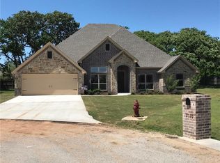 3112 Windcrest Ct, Granbury, TX 76049