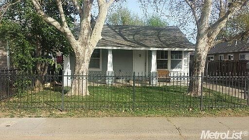 1st image of 4125 38th St