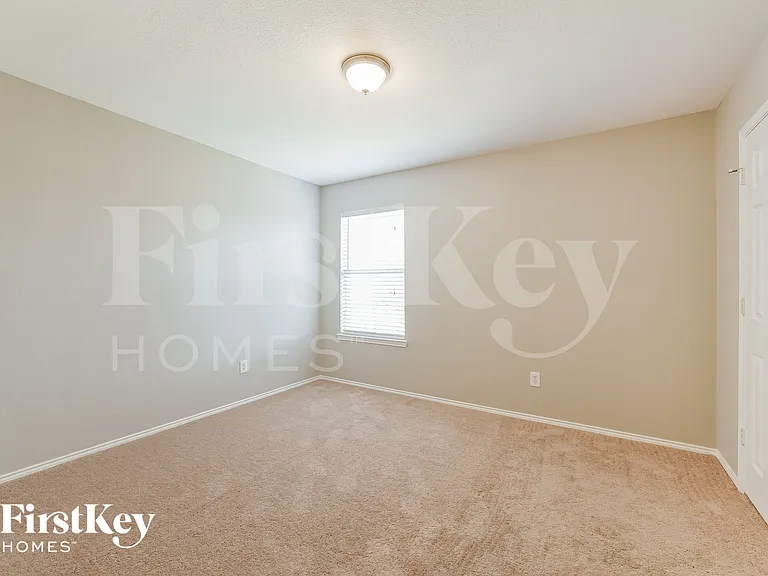 1412 Pine Ridge Rd — Photo 13