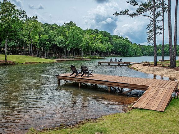 5th image of 279 Magnolia Way