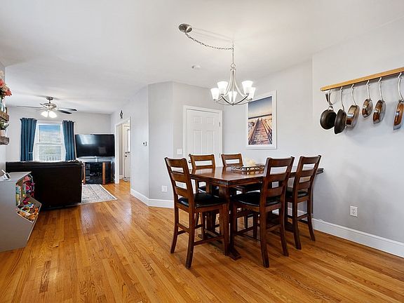 5th image of 26 Ashford St #B