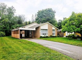 34 Seaton Dr, Aurora, ON L4G 2K1