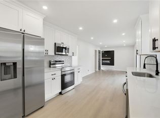 325 Busher Rd, Virginia Beach, VA 23462