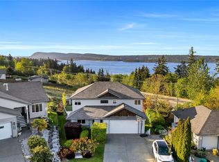 517 Louise Rd, Ladysmith, BC V9G1W7