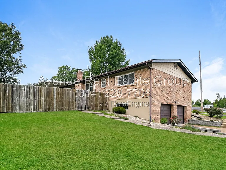 705 Wickerleigh Ter — Photo 14