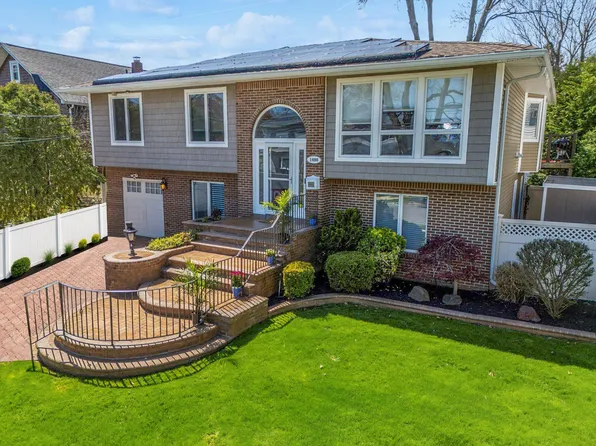 1490 Briard Street, Wantagh, NY 11793