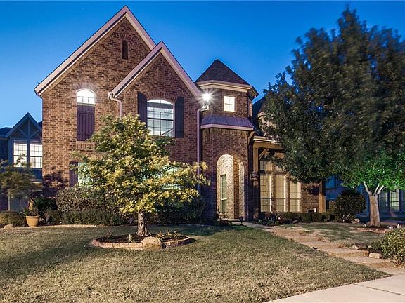 2nd image of 529 Carrington Ln