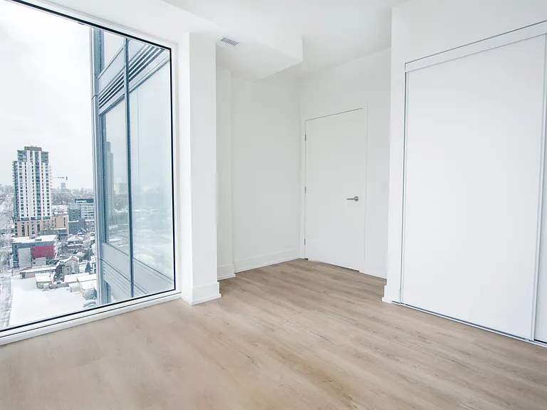 2070 Scott St — Photo 49