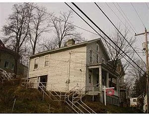 424 Marne Ave photo 1