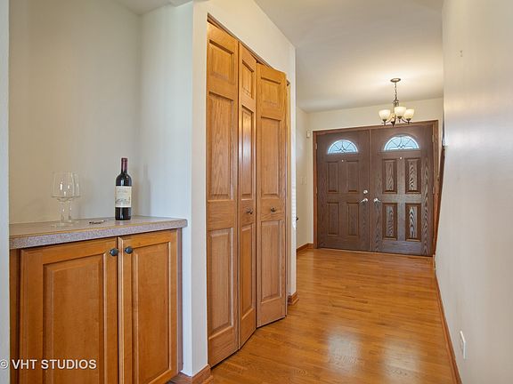 4th image of 796 Orchid Ln