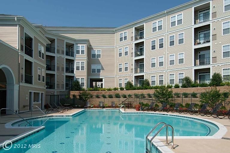 1st image of 2301 25th St S #4112