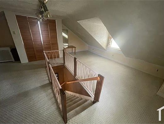 3rd image of 17 Edgemont Ave