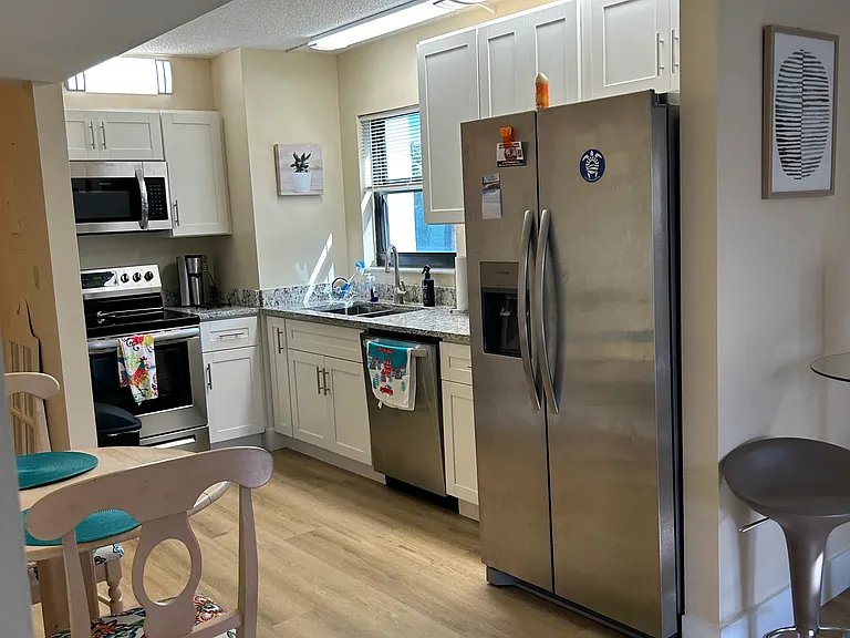 1201 S Ocean Dr — Photo 6