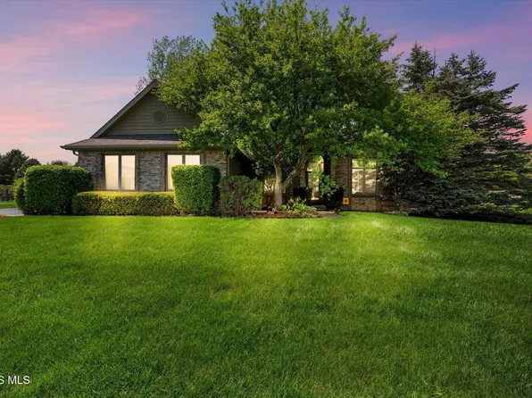 3130 Stonegate Dr, Maumee, OH 43537