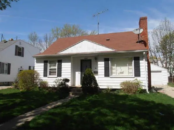 2742 Wolcott St, Flint, MI 48504