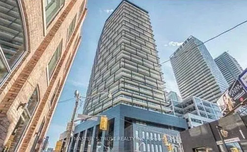 125 Peter St #810 Photo 1