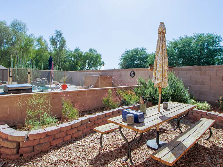 363 W Baylor Ln — Photo 21
