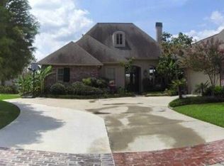 19040 Beaujolaes Ave, Baton Rouge, LA 70817