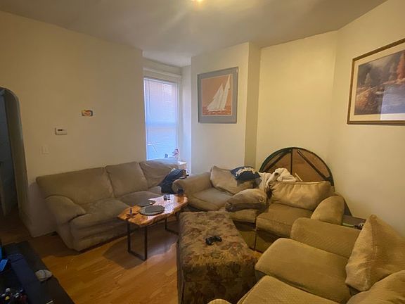 4th image of 3507 Boulevard Of The Allies #1