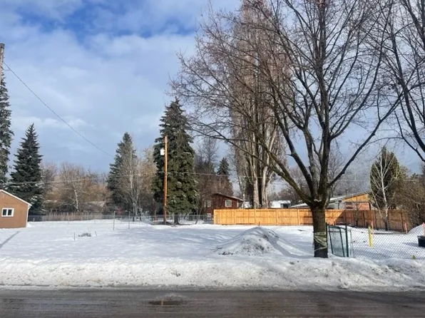 824 E 10th St, Whitefish, MT 59937