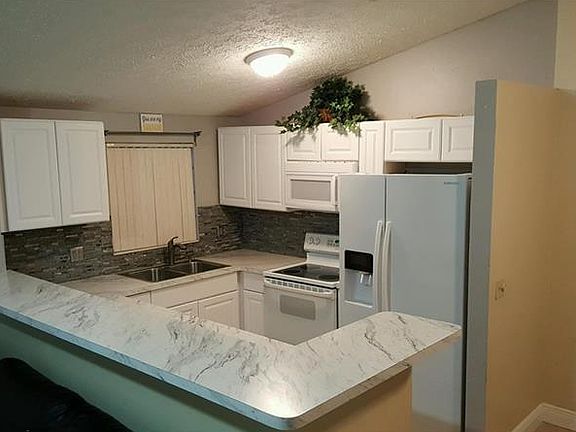 2nd image of 16006 Grass Lake Dr
