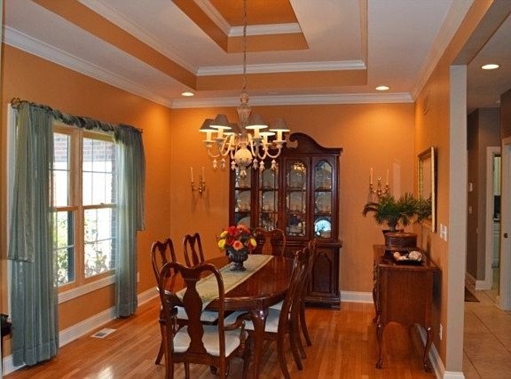 3rd image of 2200 Lakes Edge Dr