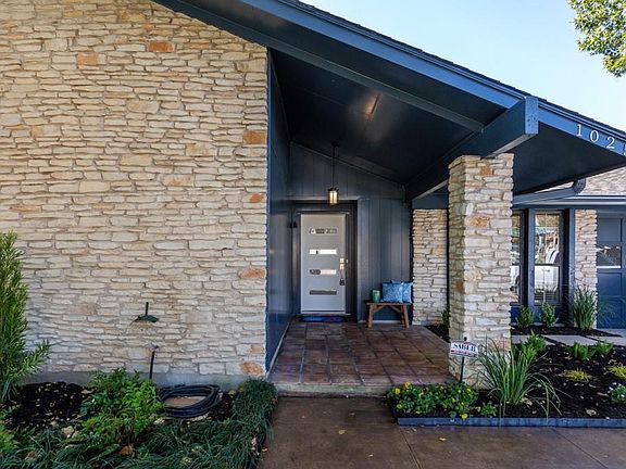 3rd image of 1025 Quail Park Dr
